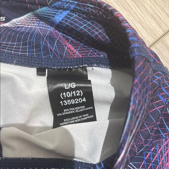 Skechers Blue and Purple Geometric Capri Leggings - Picture 6 of 7